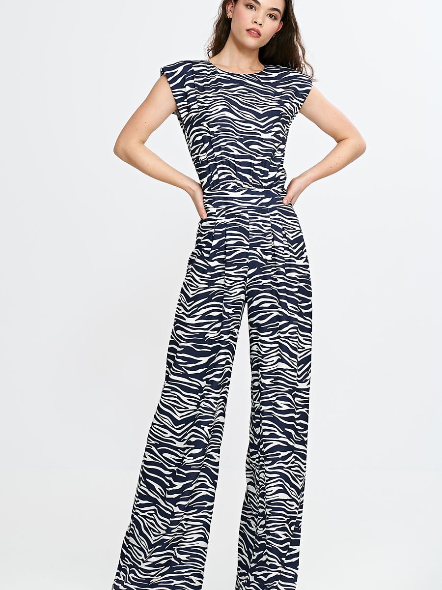 Suit model 210073 Nife