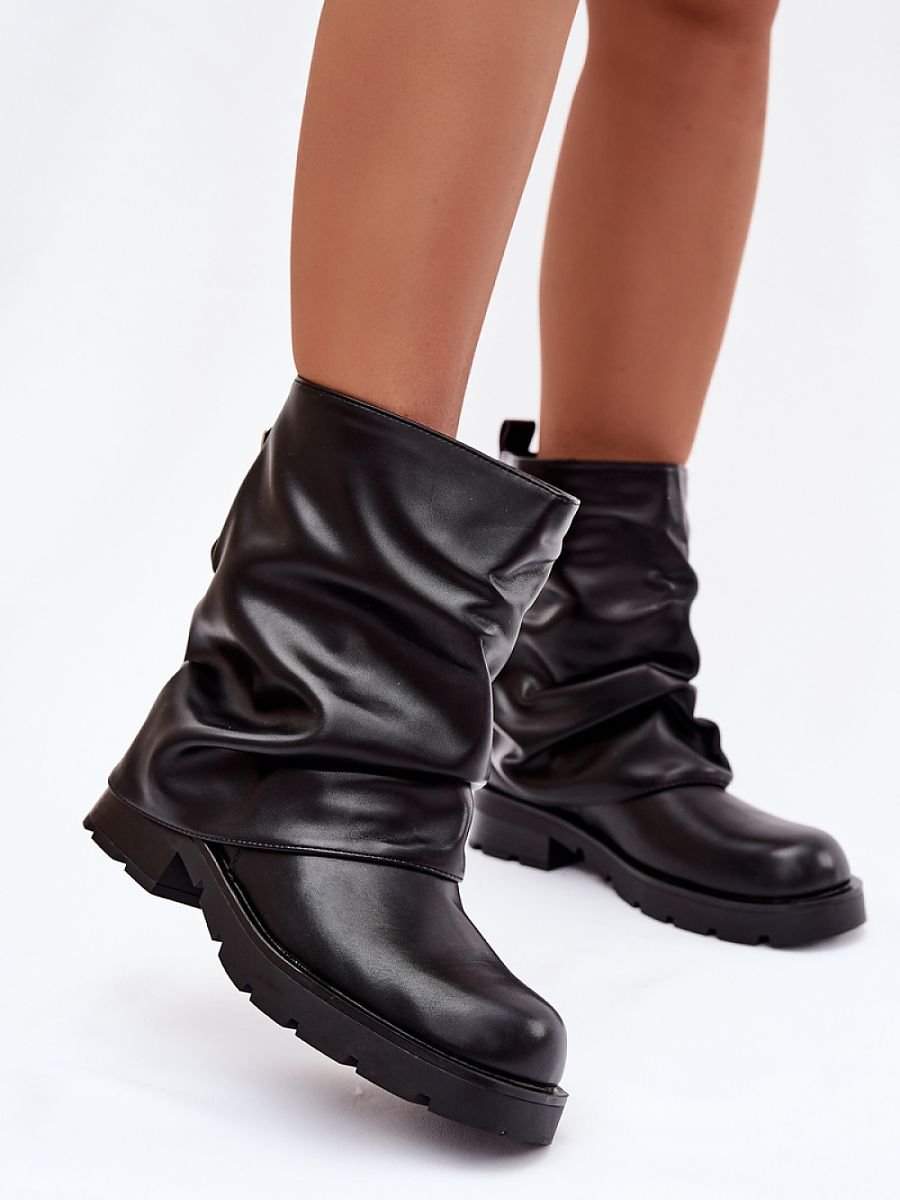 Boots model 221932 Step in style