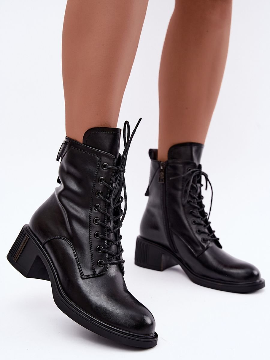 Heel boots model 231606 Step in style