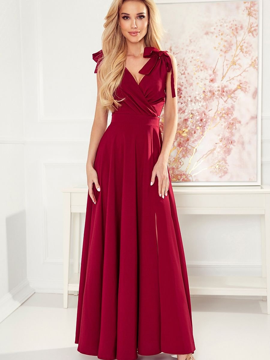 Long dress model 175009 Numoco