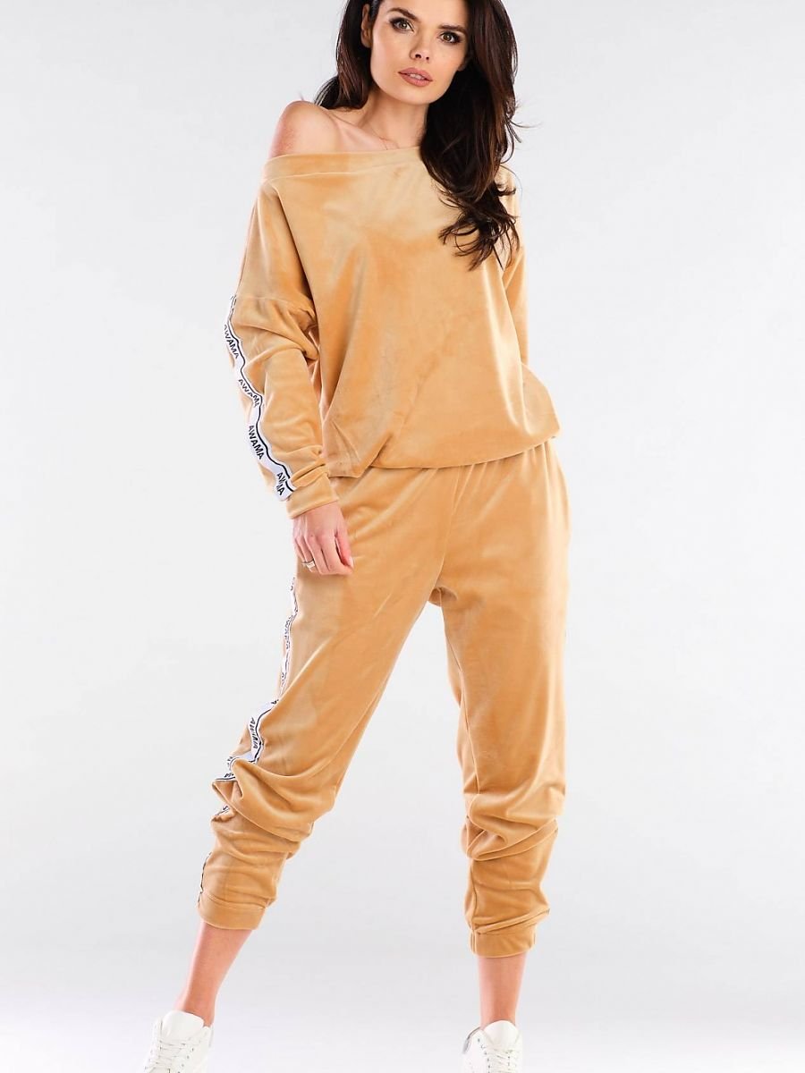 Tracksuit trousers model 154805 awama