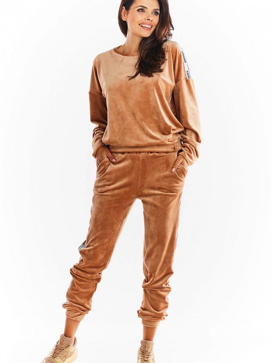 Tracksuit trousers model 149804 awama