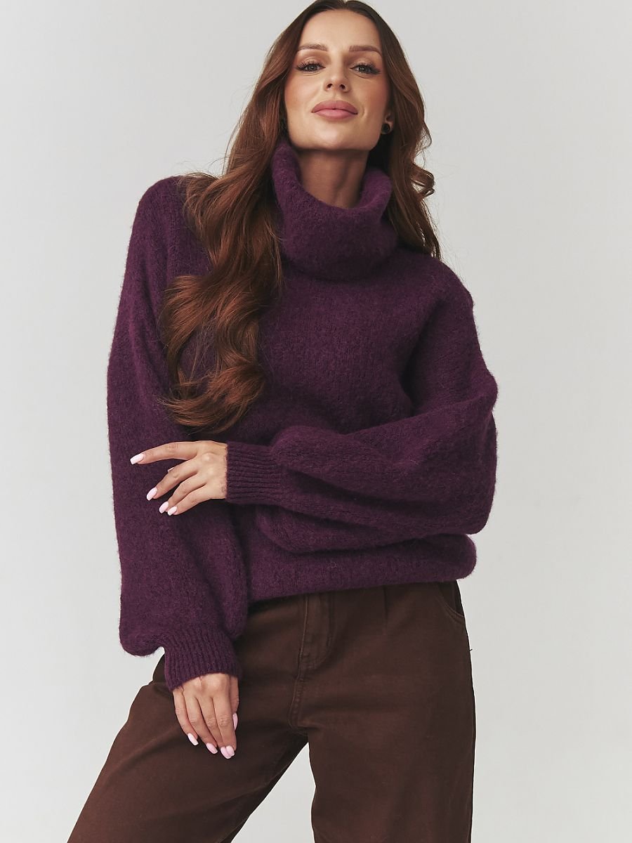 Turtleneck model 220797 Makadamia