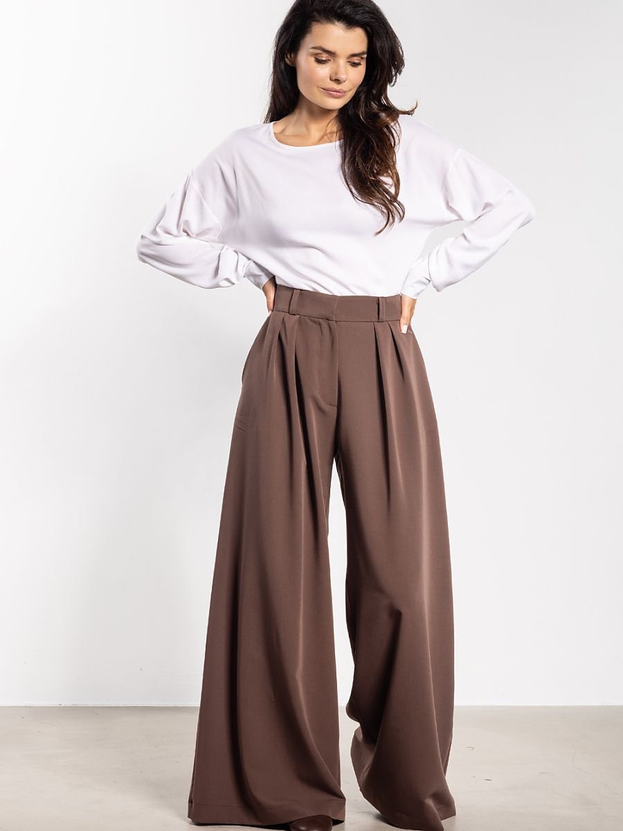 Women trousers model 218988 awama