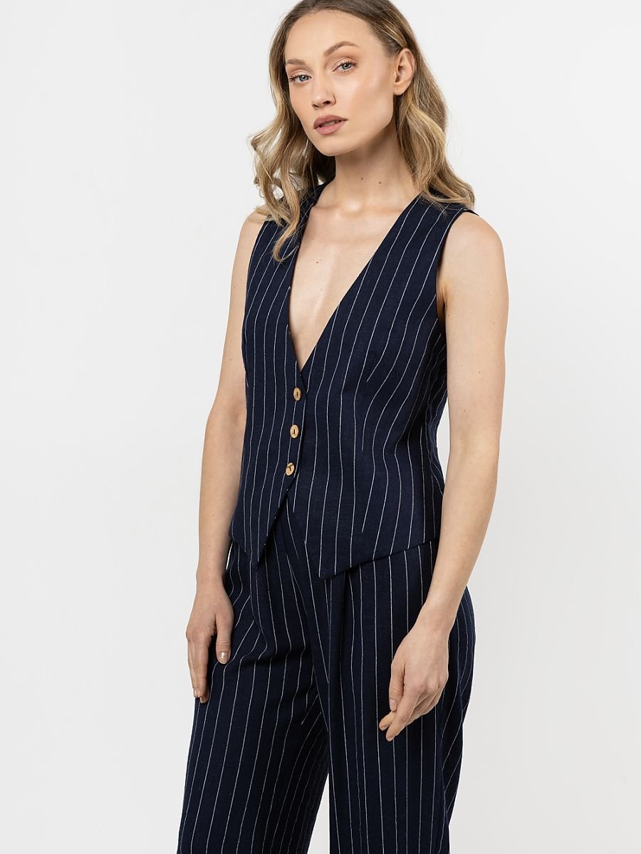 Gilet model 212178 awama