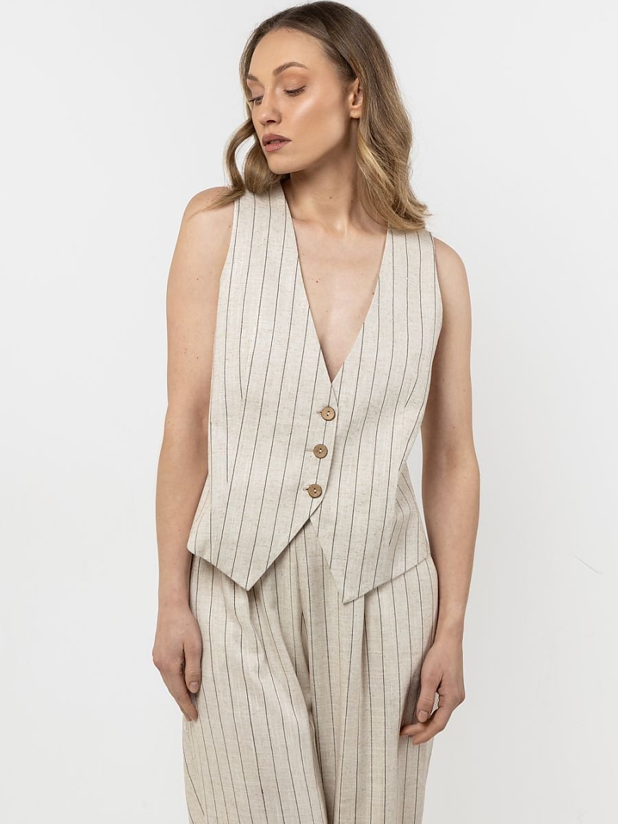 Gilet model 212179 awama