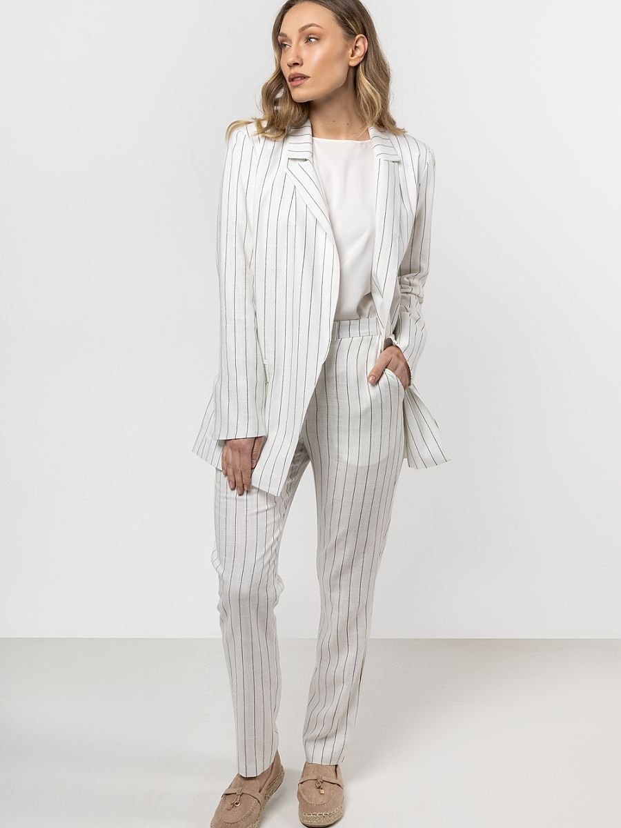Women trousers model 212251 awama