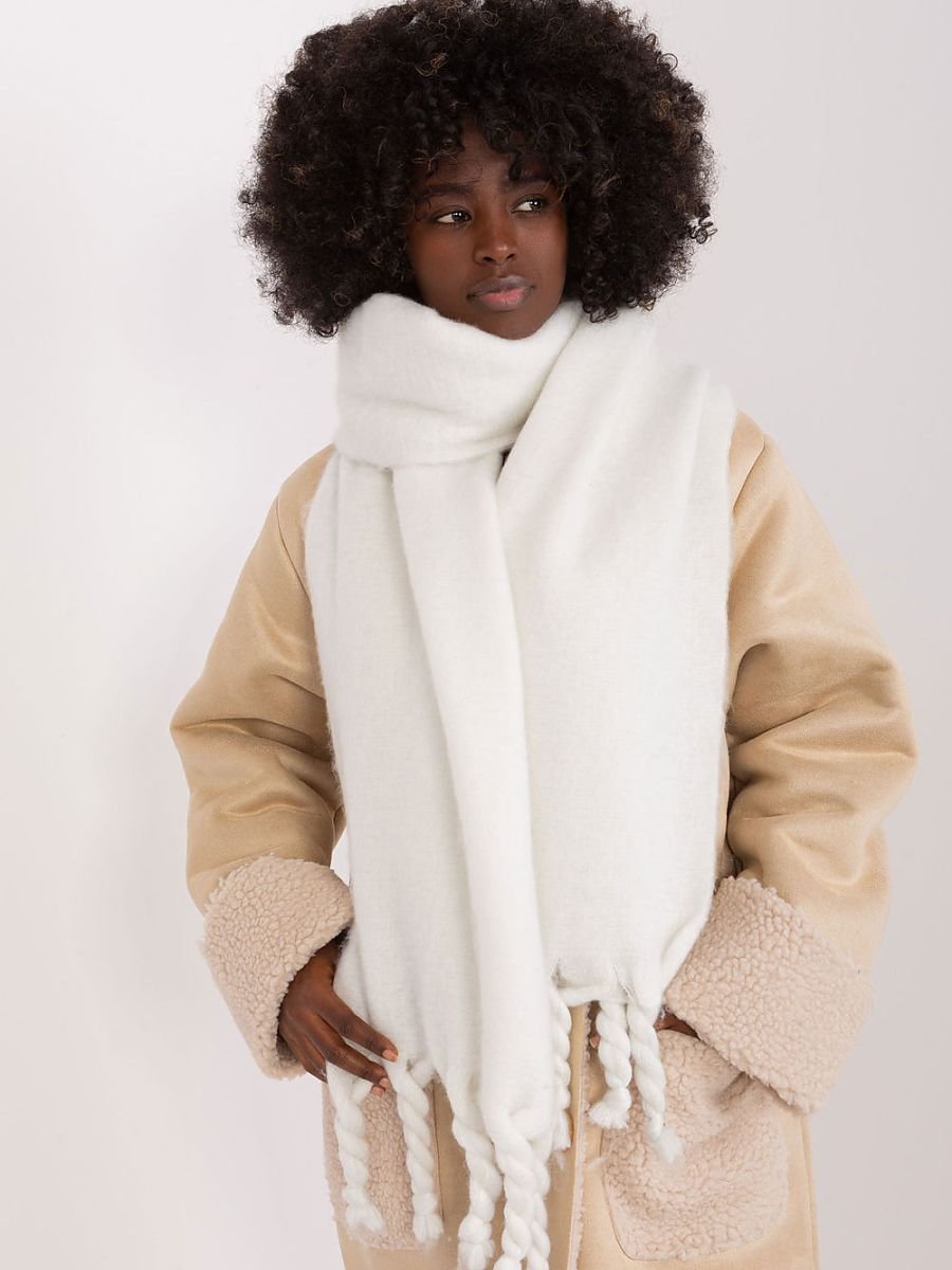 Shawl model 208270 AT