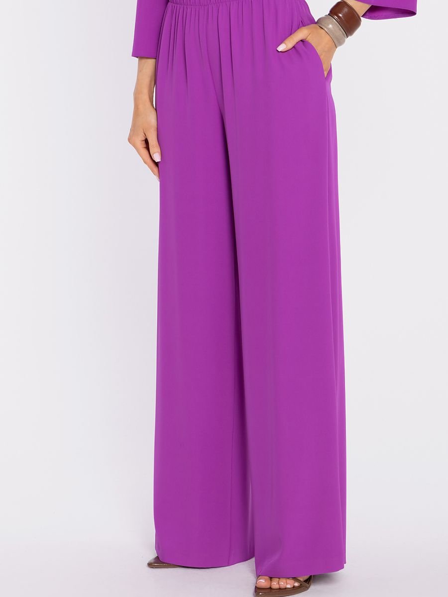 Women trousers model 225925 Moe
