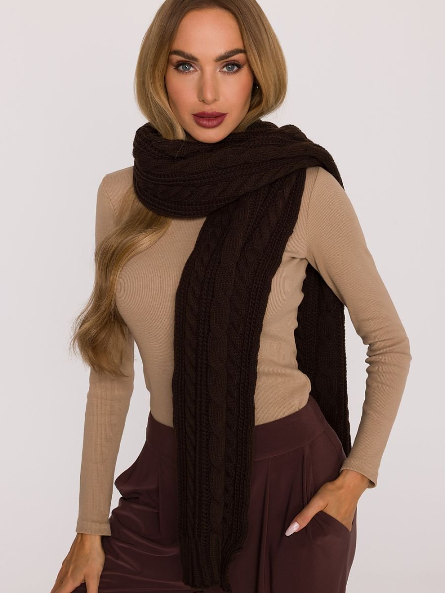 Shawl model 219542 Moe