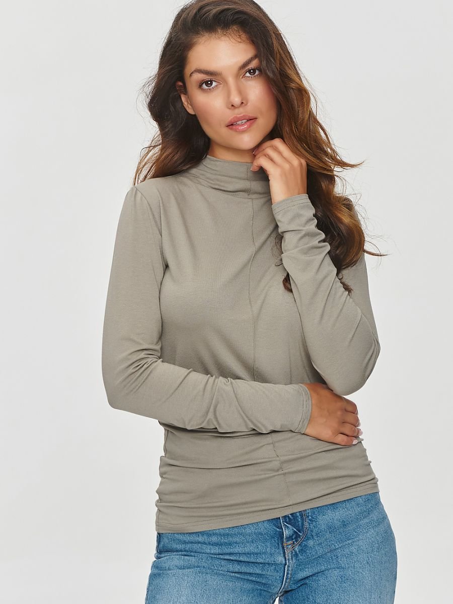 Blouse model 200136 Makadamia