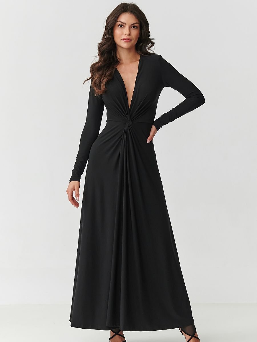 Long dress model 220464 Makadamia