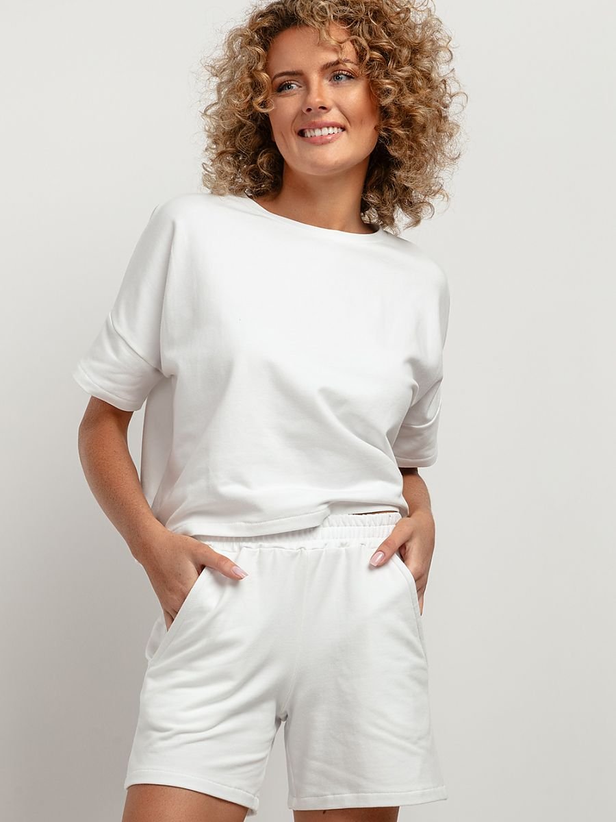 Shorts model 183186 Tessita