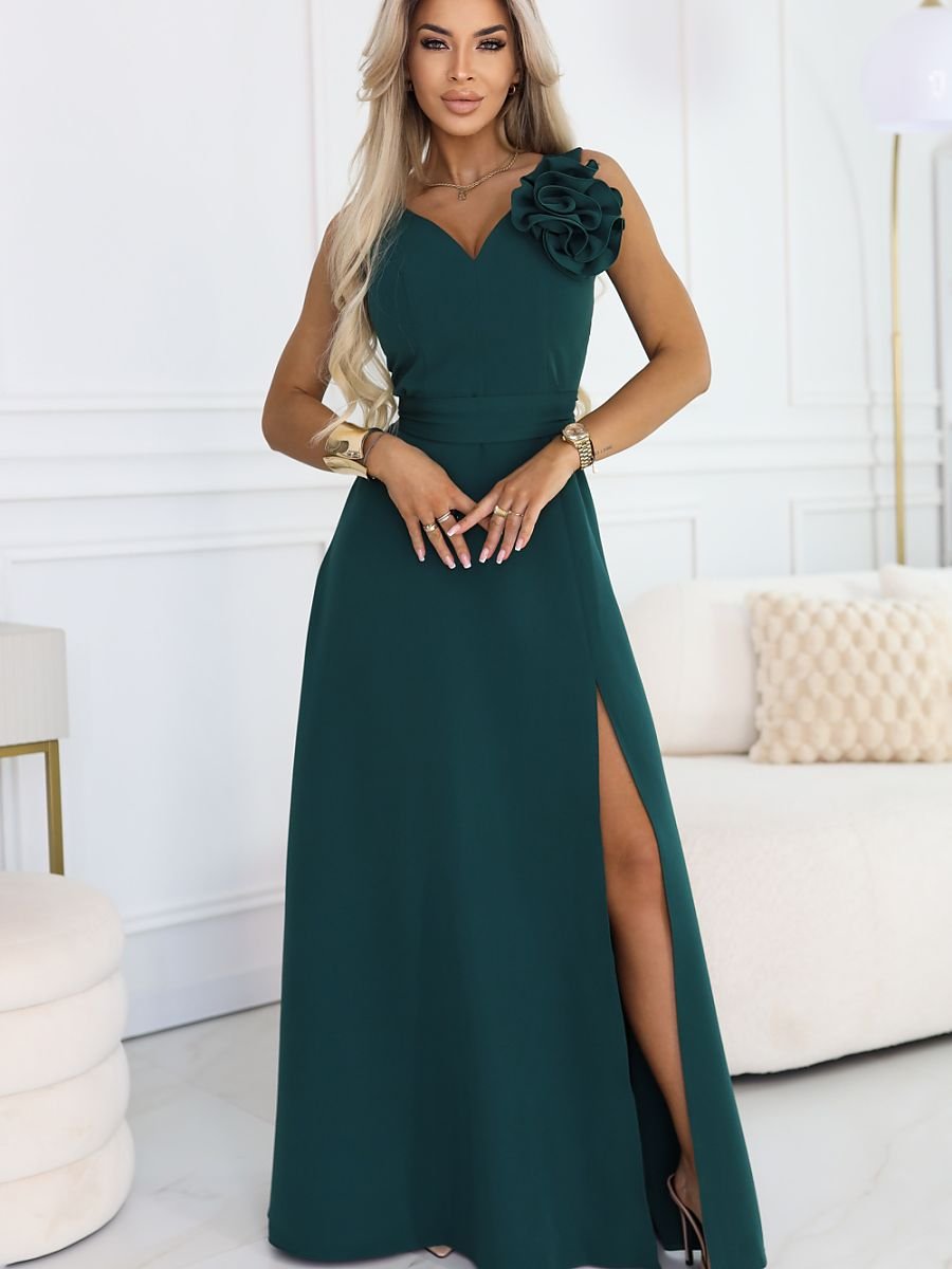 Long dress model 227061 Numoco
