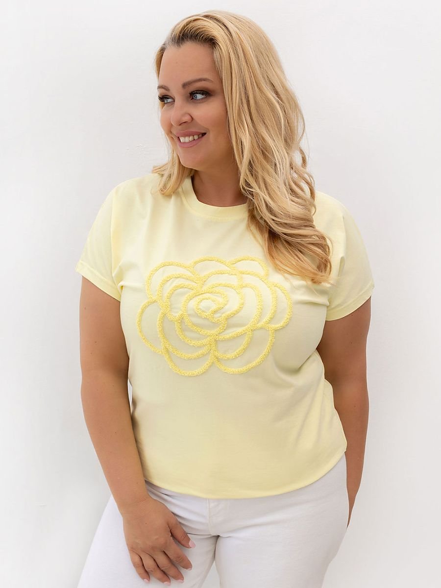 Plus size T-shirt model 230449 Relevance