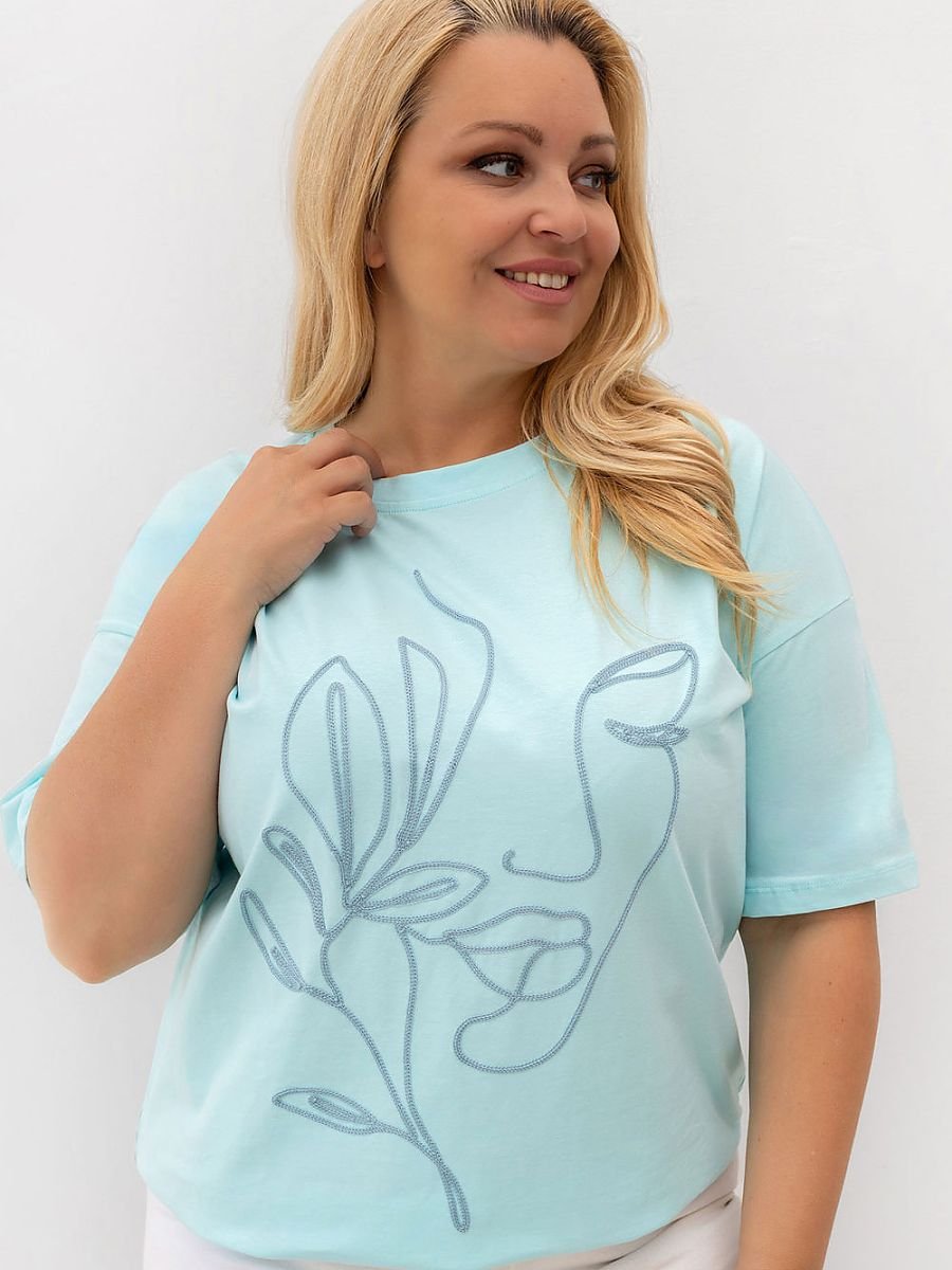 Plus size T-shirt model 230451 Relevance