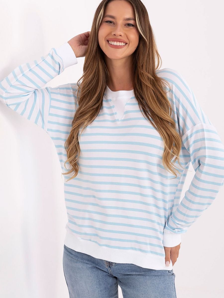 Blouse model 218830 Relevance
