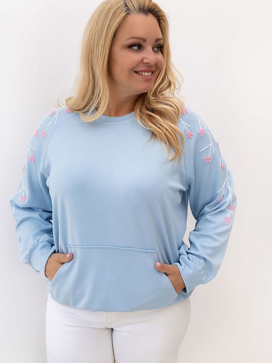 Plus size sweatshirt model 228059 Relevance