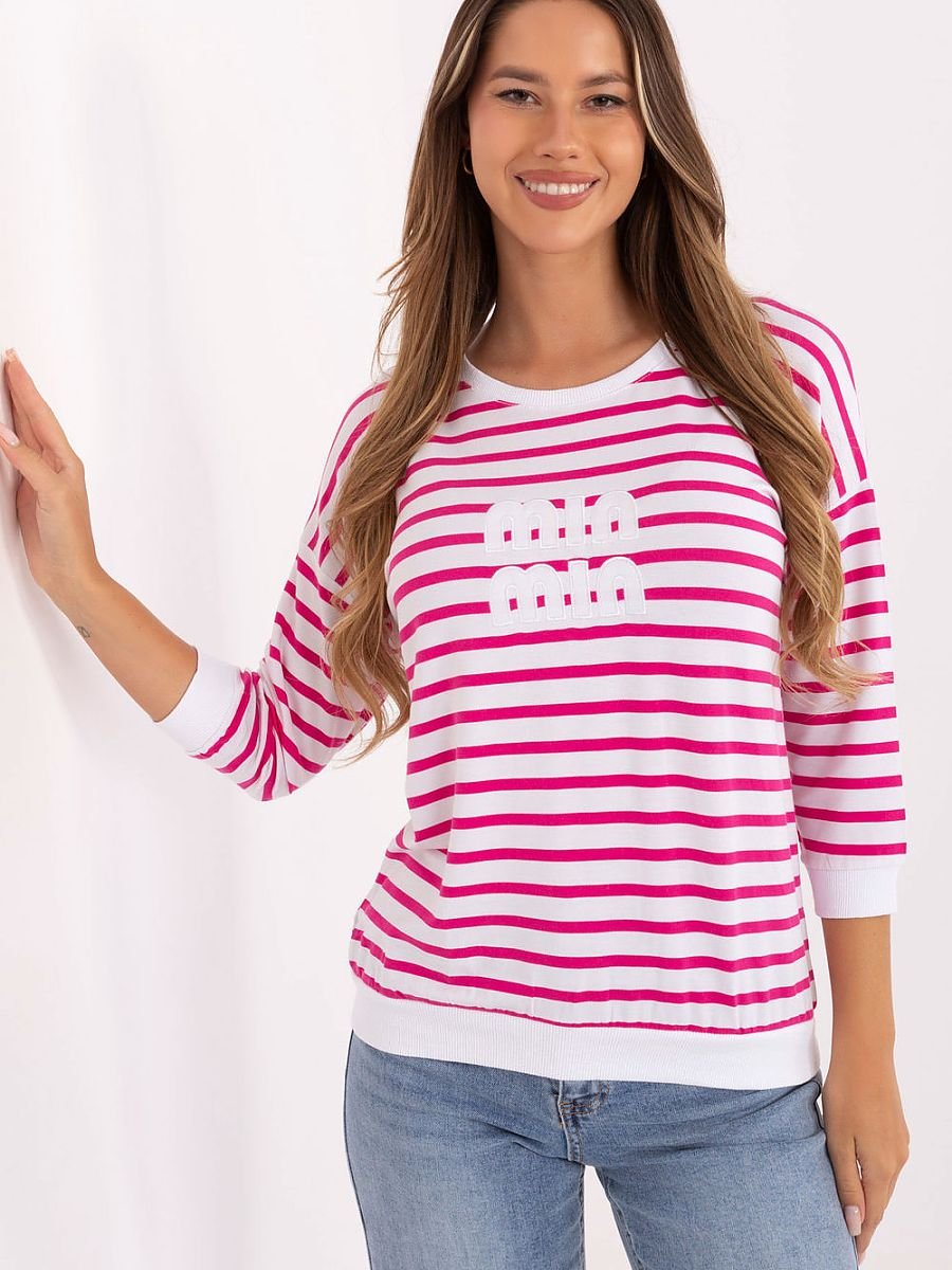 Blouse model 217311 Relevance