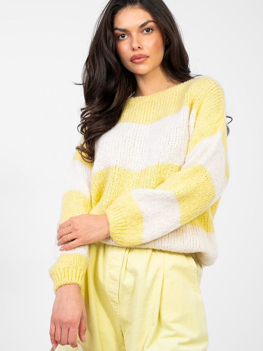 Jumper model 224389 Italy Moda
