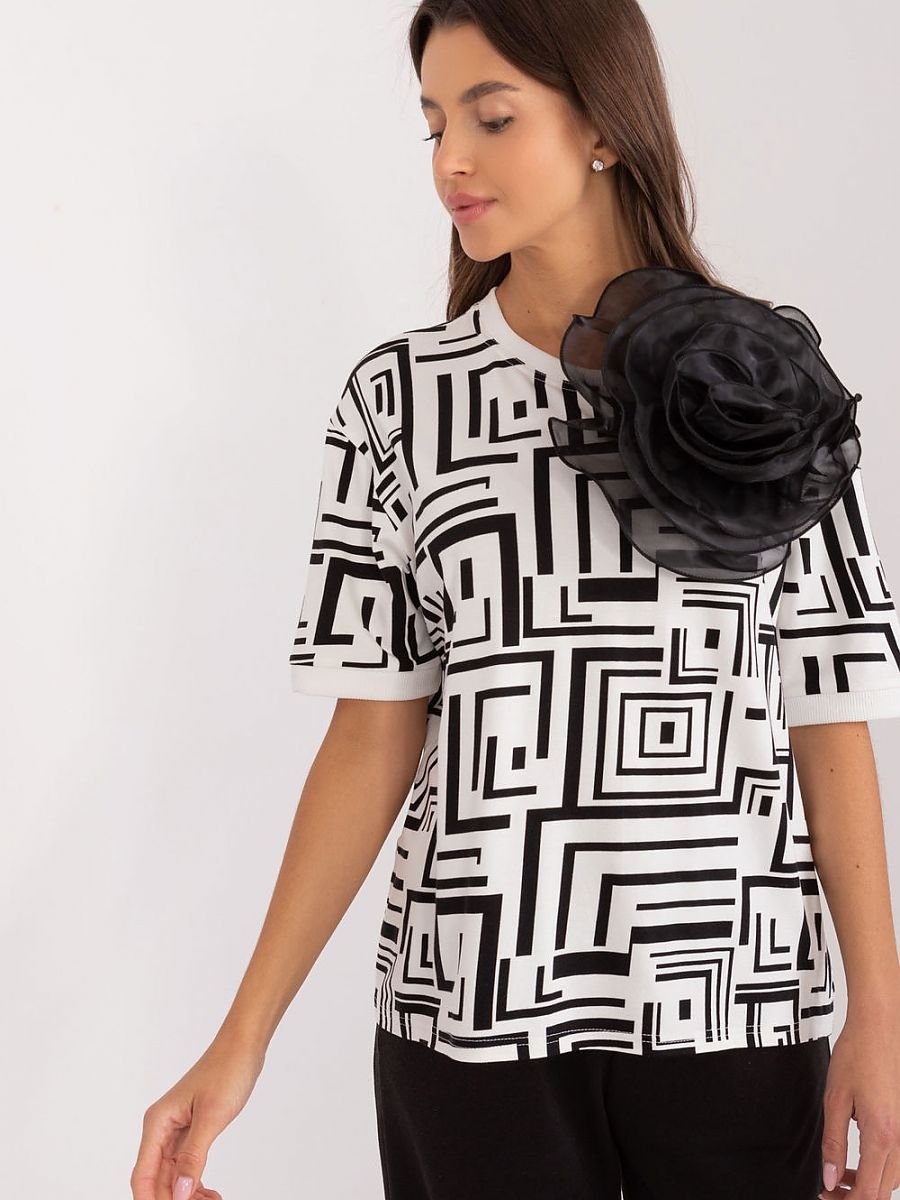 Blouse model 197737 Lakerta