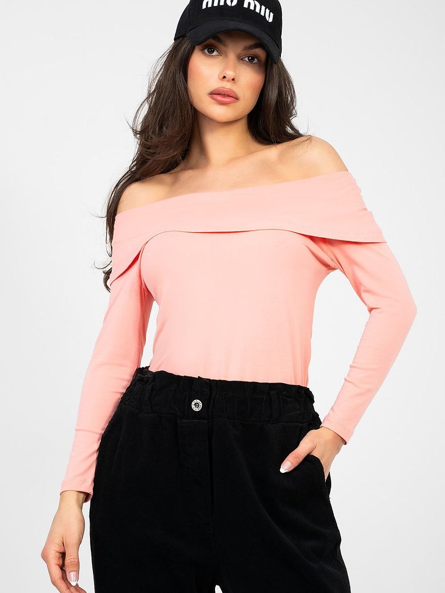 Blouse model 224747 Rue Paris