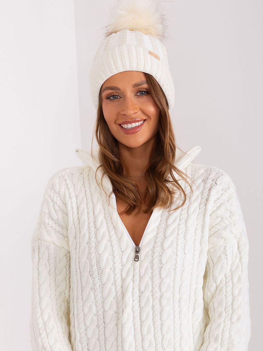 Cap model 187439 Rue Paris