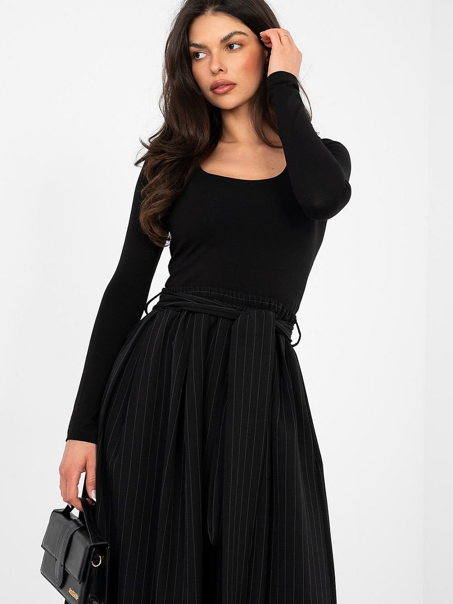 Blouse model 224774 Rue Paris