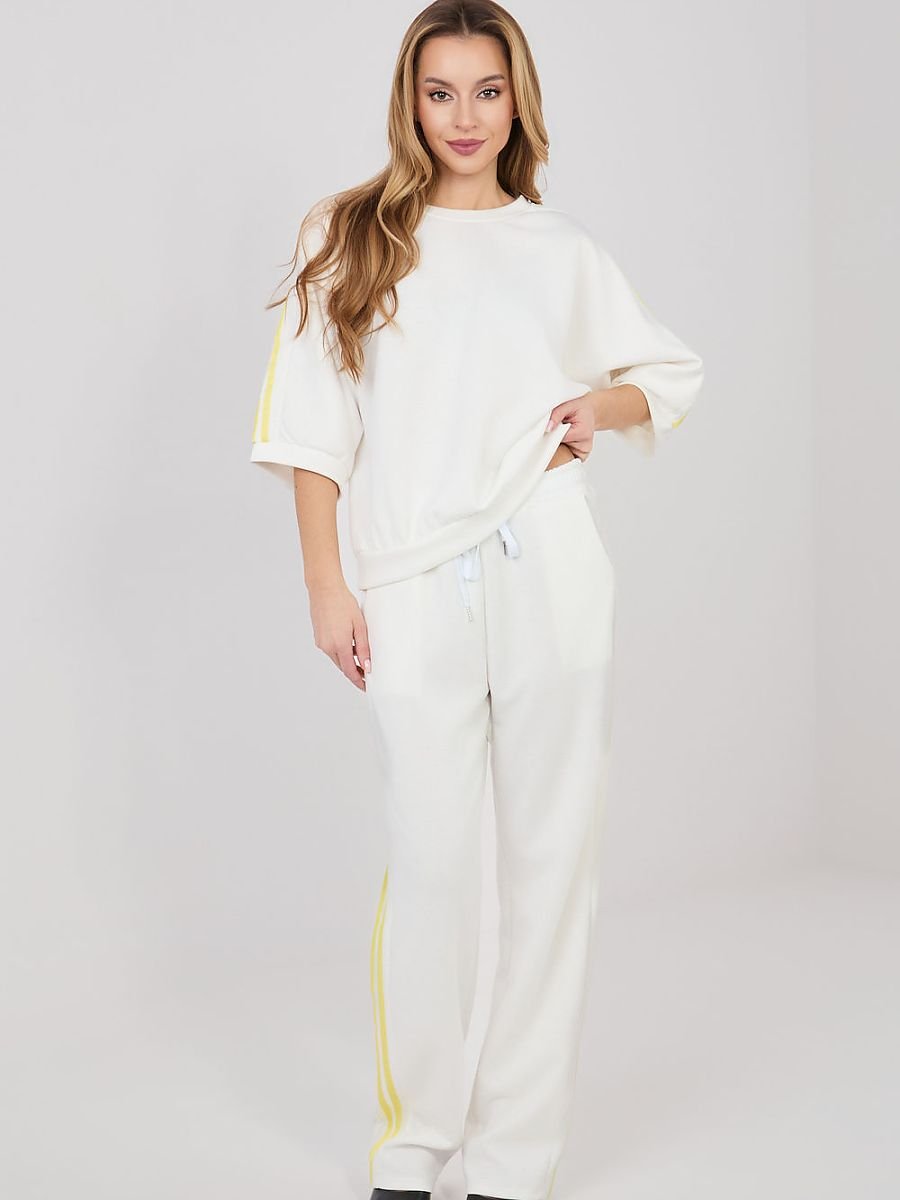 Set model 225547 Rue Paris