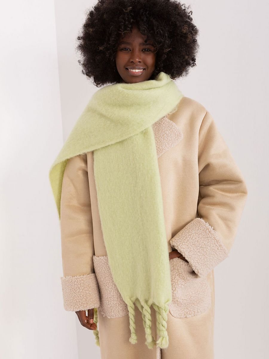 Shawl model 190589 AT