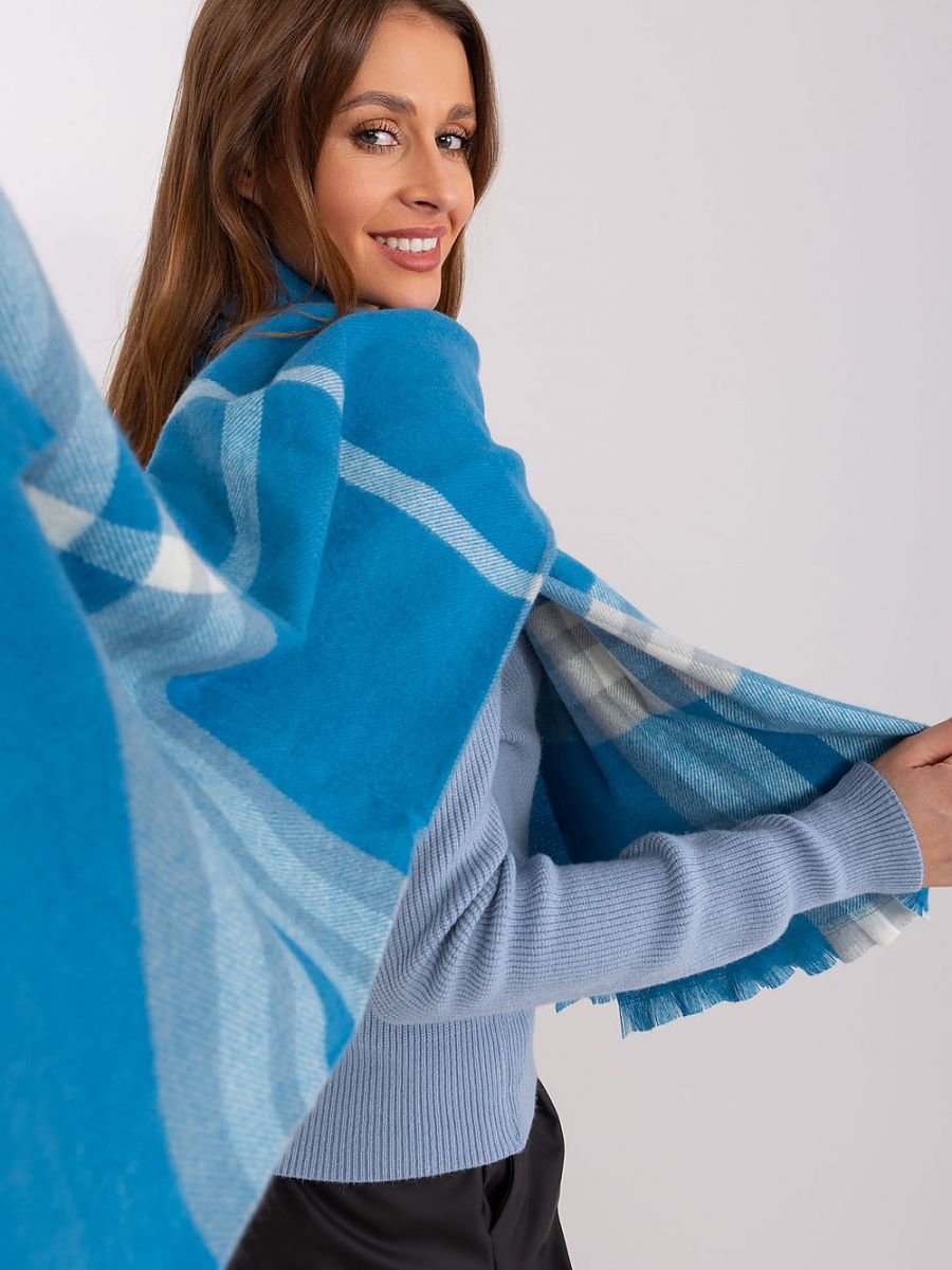 Shawl model 190569 AT — изображение 4