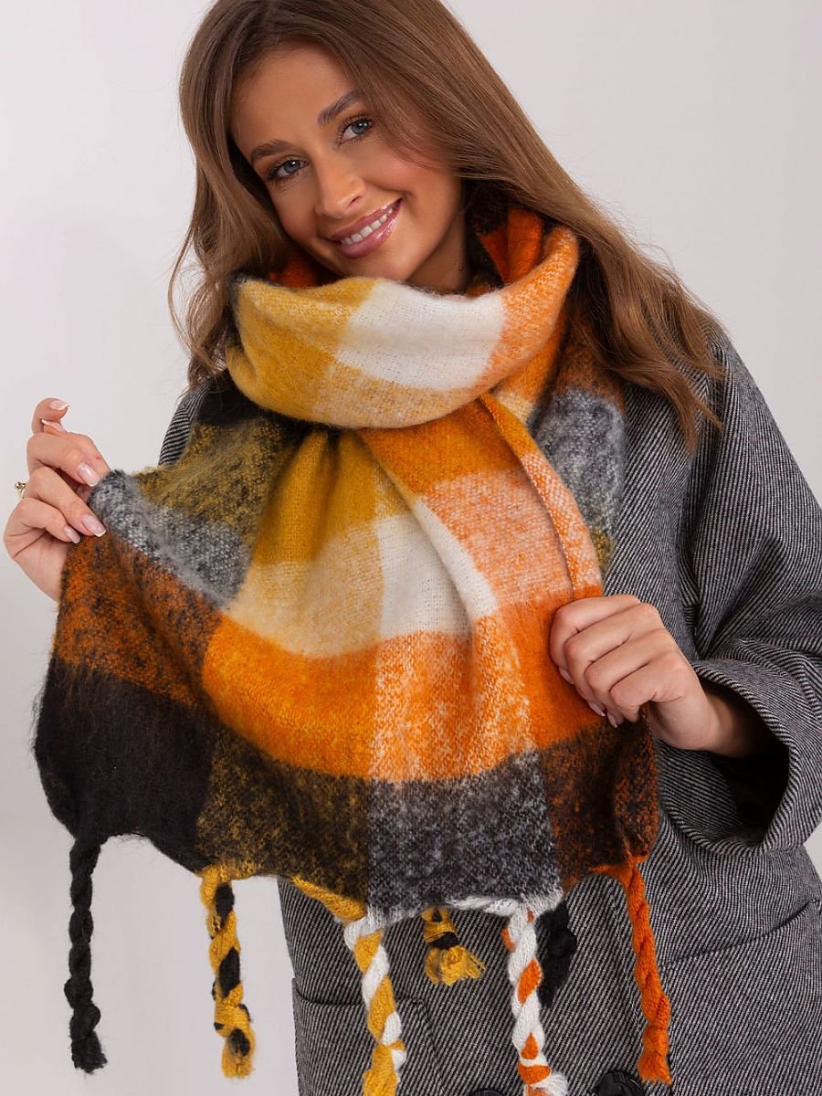 Shawl model 191707 AT
