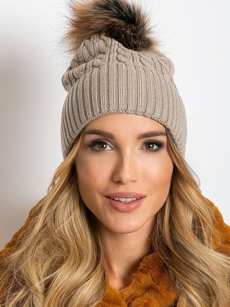 Cap model 208257 AT