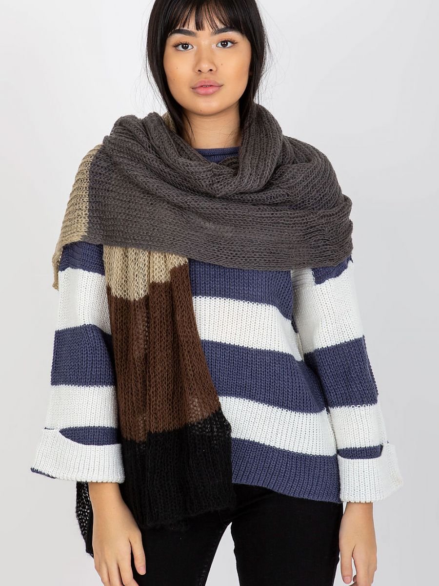 Shawl model 185901 AT