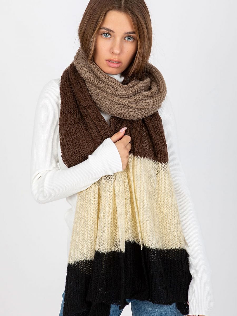 Shawl model 185902 AT