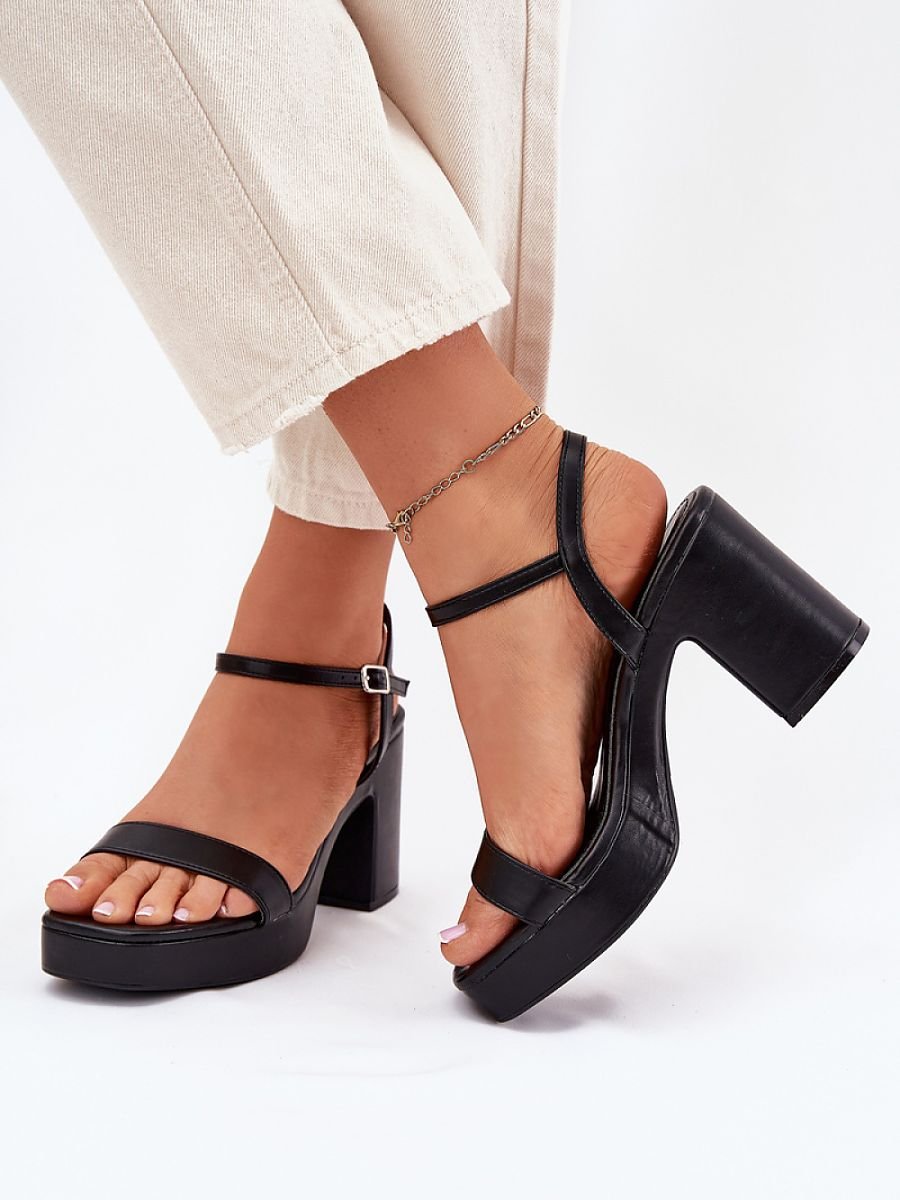Heel sandals model 214093 Step in style