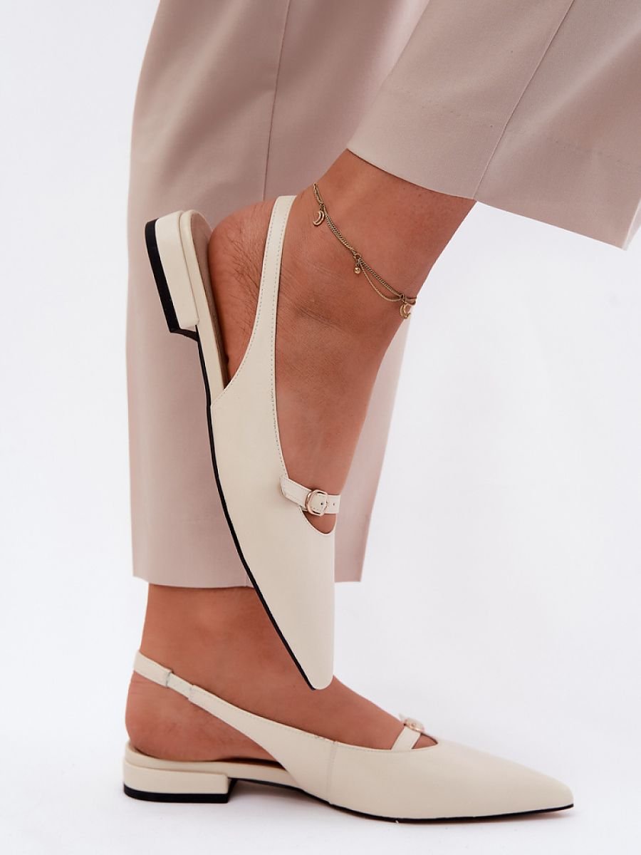 Sandals model 230191 Step in style