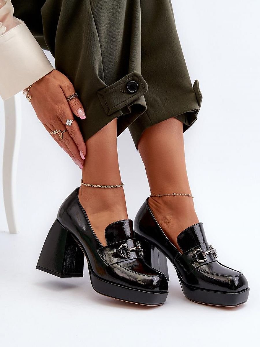 Heeled low shoes model 196316 Step in style