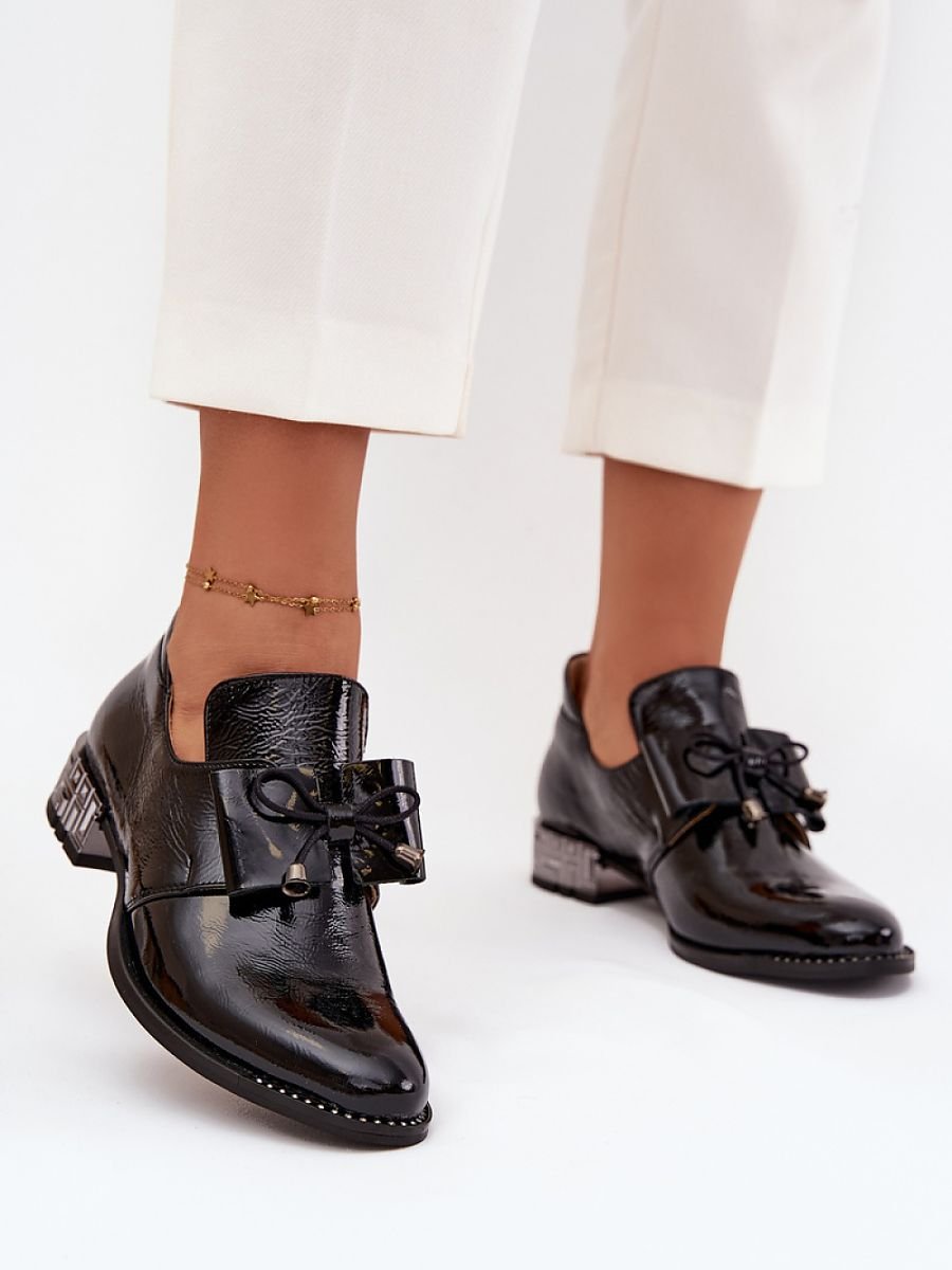 Heeled low shoes model 231177 Step in style