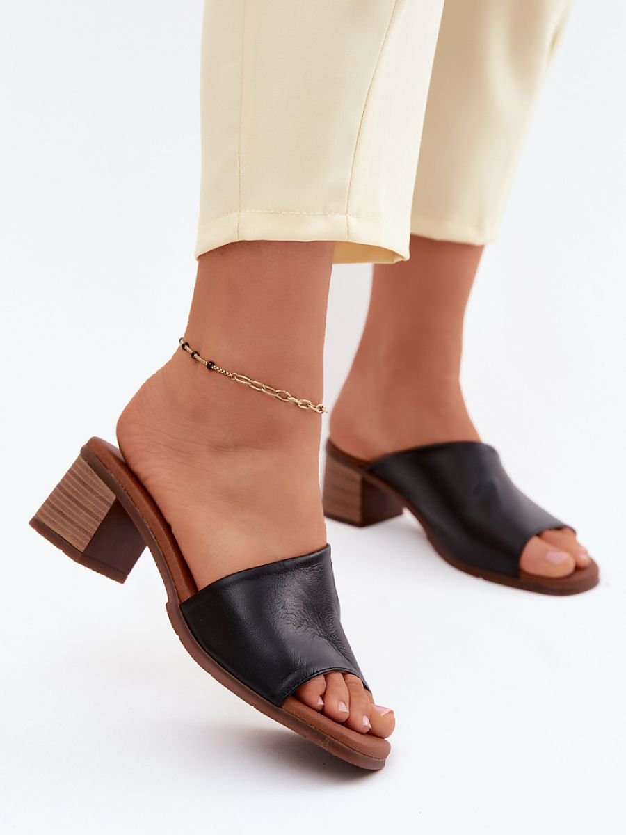 Heeled sandals model 227928 Step in style