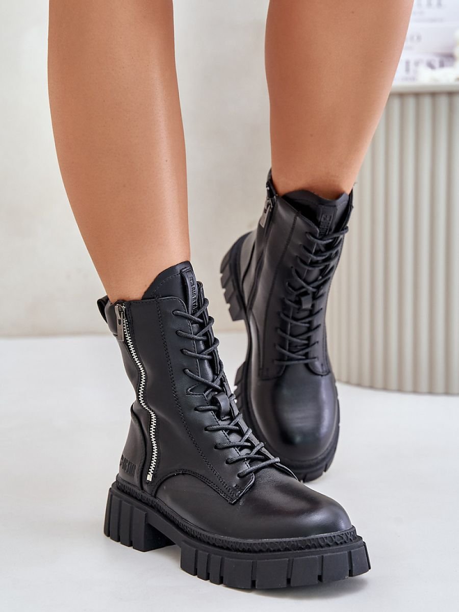 Bootie model 202042 Step in style