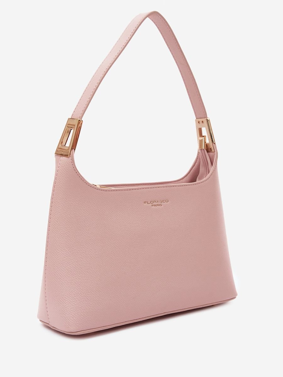 Everyday handbag model 230372 Step in style