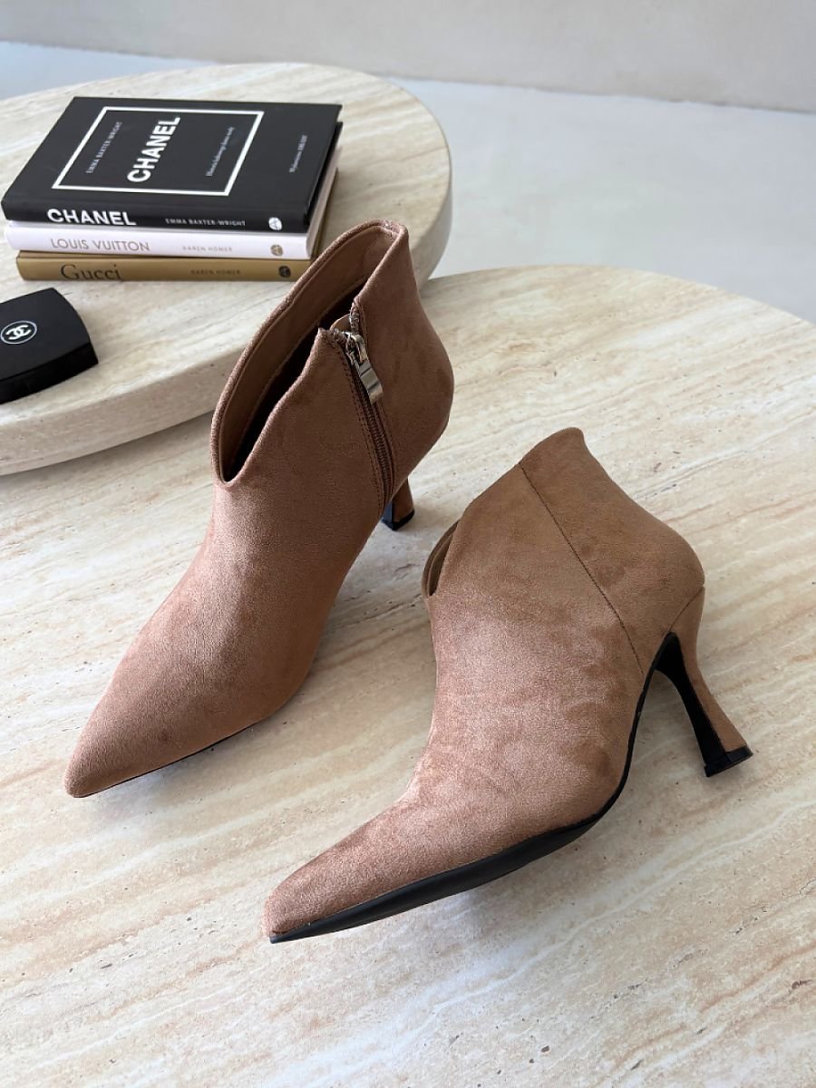 Heel boots model 230937 Step in style