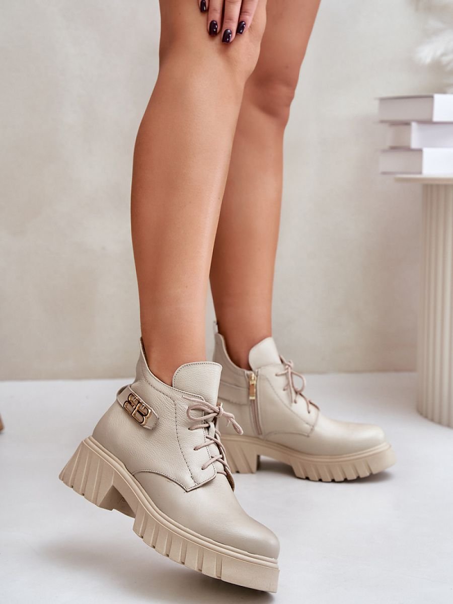 Boots model 202813 Step in style