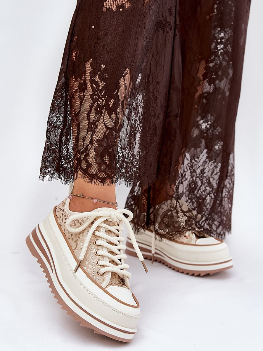 Sneakers model 211353 Step in style
