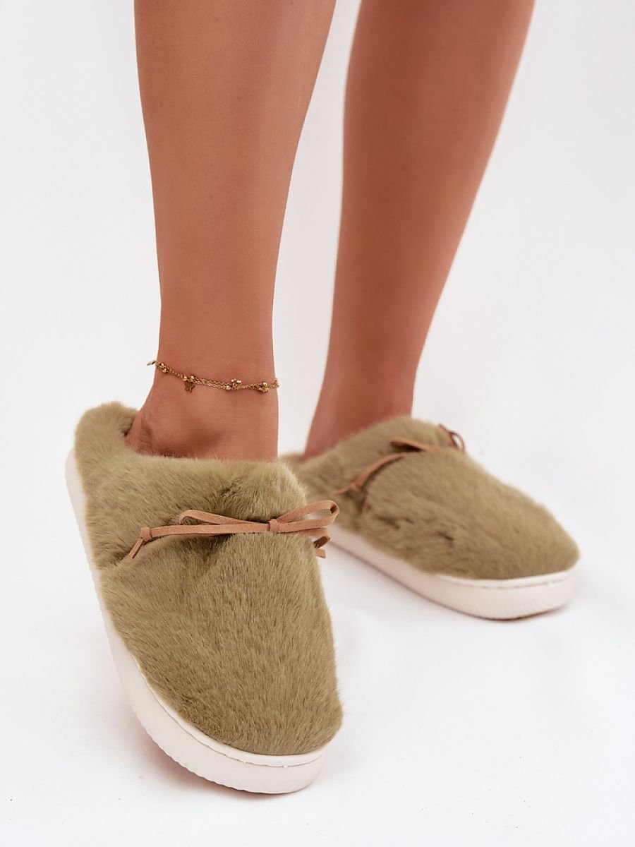 Slippers model 221506 Step in style