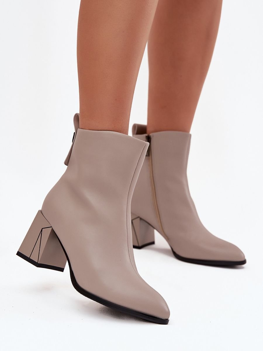 Heel boots model 222516 Step in style