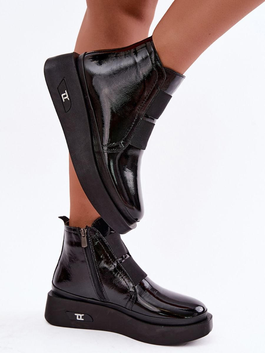 Platform boots model 231197 Step in style
