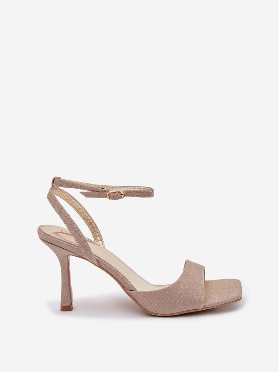Heel sandals model 222261 Step in style