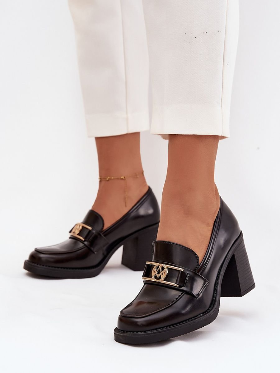 Heeled low shoes model 217841 Step in style